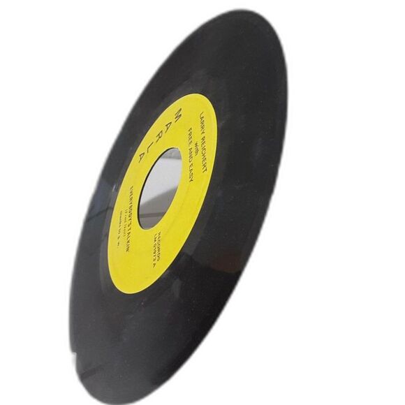 This is a 45RPM vinyl record Larry Reicher ~Vintage~ - Picture 4 of 4